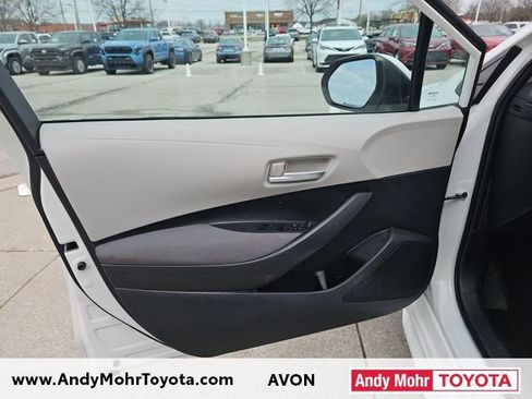 Used 2020 Toyota Corolla LE image 11