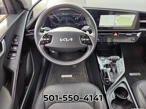 Used 2023 Kia Niro EX image 12