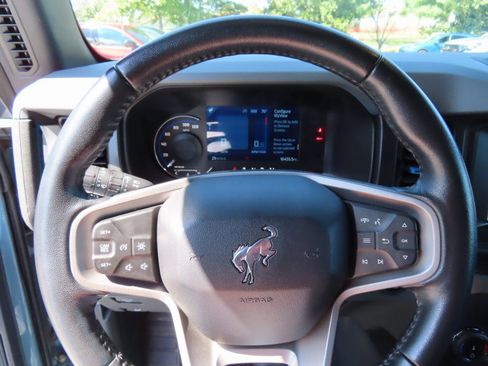 Used 2023 Ford Bronco Black Diamond image 19