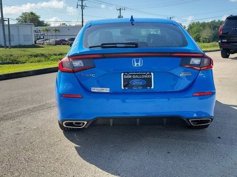 Used 2024 Honda Civic Sport Touring image 5