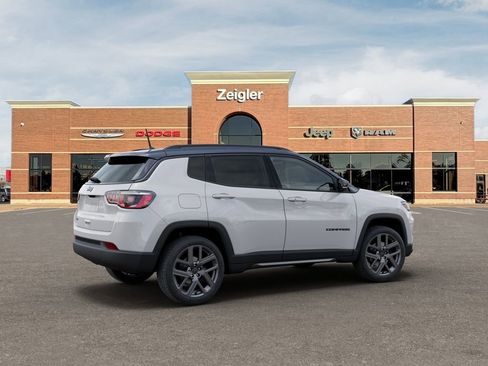 New 2026 Jeep Compass Limited image 4