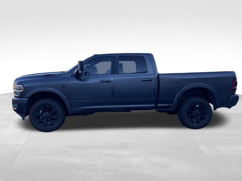 Used 2021 RAM 2500 Laramie w/ Night Edition AWD/4WD image 8