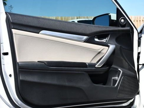 Used 2019 Honda Civic EX image 16