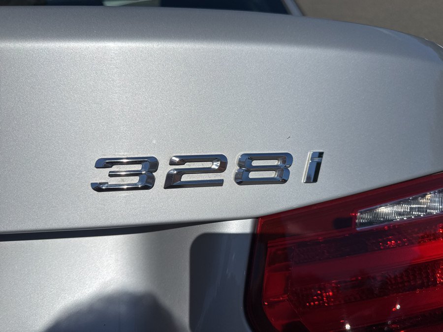 Used 2015 BMW 328i xDrive Sedan AWD/4WD image 40