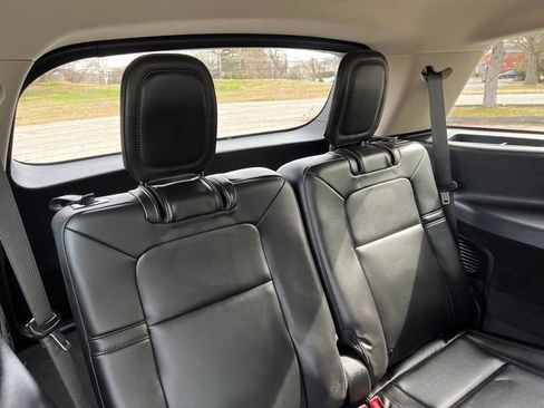 Used 2023 Lincoln Aviator AWD w/ Elements Package image 34