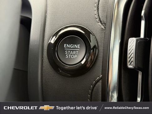 Used 2025 Ford Expedition Platinum AWD/4WD image 24