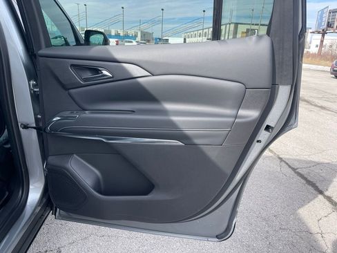 Used 2025 Chevrolet Traverse LT w/ LPO, Floor Liner Package image 22