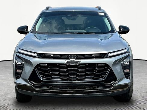 Used 2025 Chevrolet Trax ACTIV w/ Driver Confidence Package FWD image 2