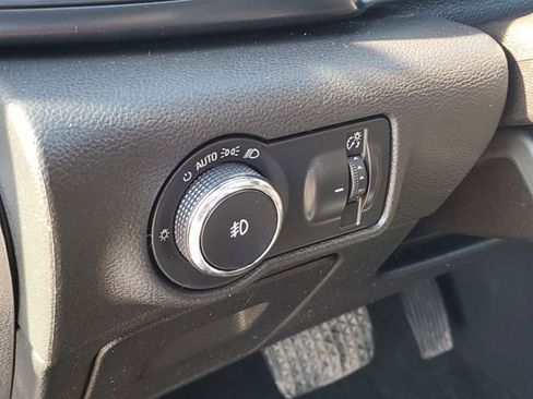 Used 2017 Buick Cascada Premium image 9