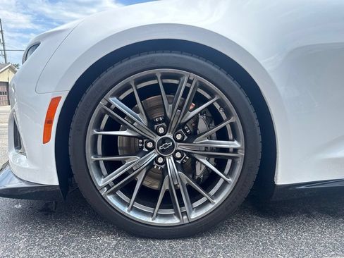 Used 2018 Chevrolet Camaro ZL1 RWD image 24