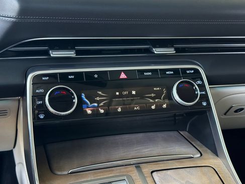 Used 2023 Genesis GV80 2.5T w/ Prestige 20" Package AWD/4WD image 21