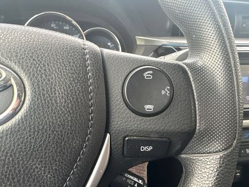Used 2016 Toyota Corolla LE FWD image 15