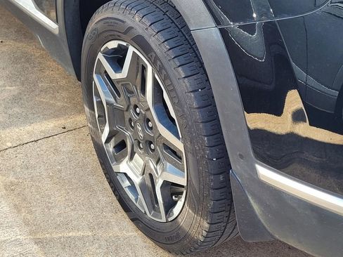 Used 2023 Hyundai Santa Fe Limited image 4