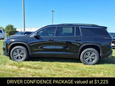 New 2026 Chevrolet Traverse LT w/ Driver Confidence Package image 2