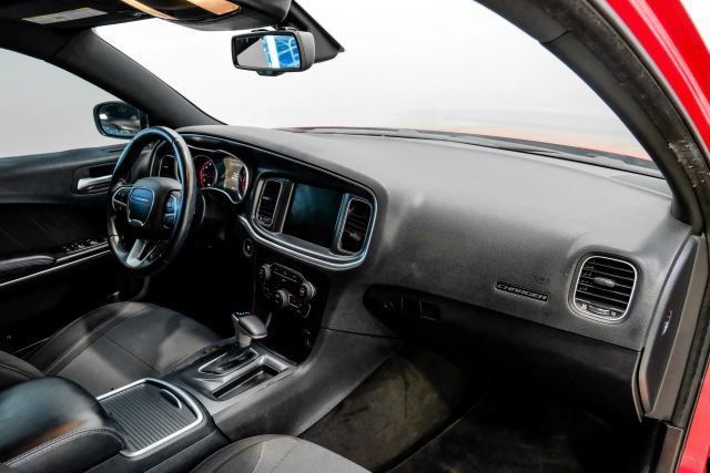 Used 2016 Dodge Charger R/T w/ Navigation & Travel Group RWD image 17