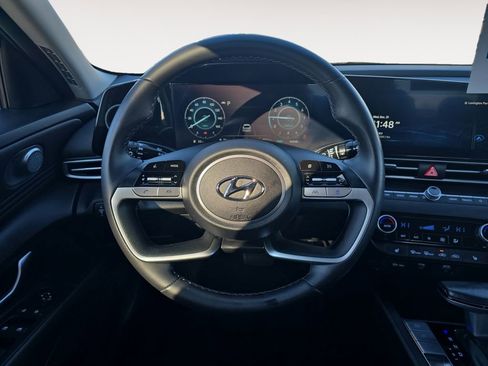 Certified 2023 Hyundai Elantra SEL w/ Convenience Package image 11