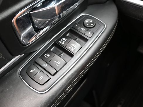 Used 2017 RAM 2500 Limited AWD/4WD image 25