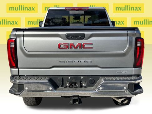 Used 2025 GMC Sierra 2500 SLT w/ SLT Premium Package image 8