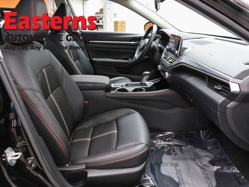 Used 2023 Nissan Altima 2.5 SR AWD/4WD image 26