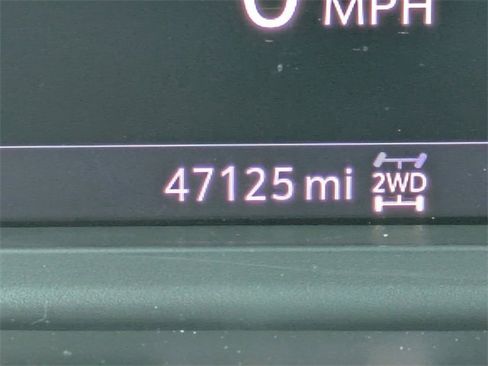 Used 2021 Chevrolet Silverado 1500 LT Trail Boss w/ Convenience Package II image 31