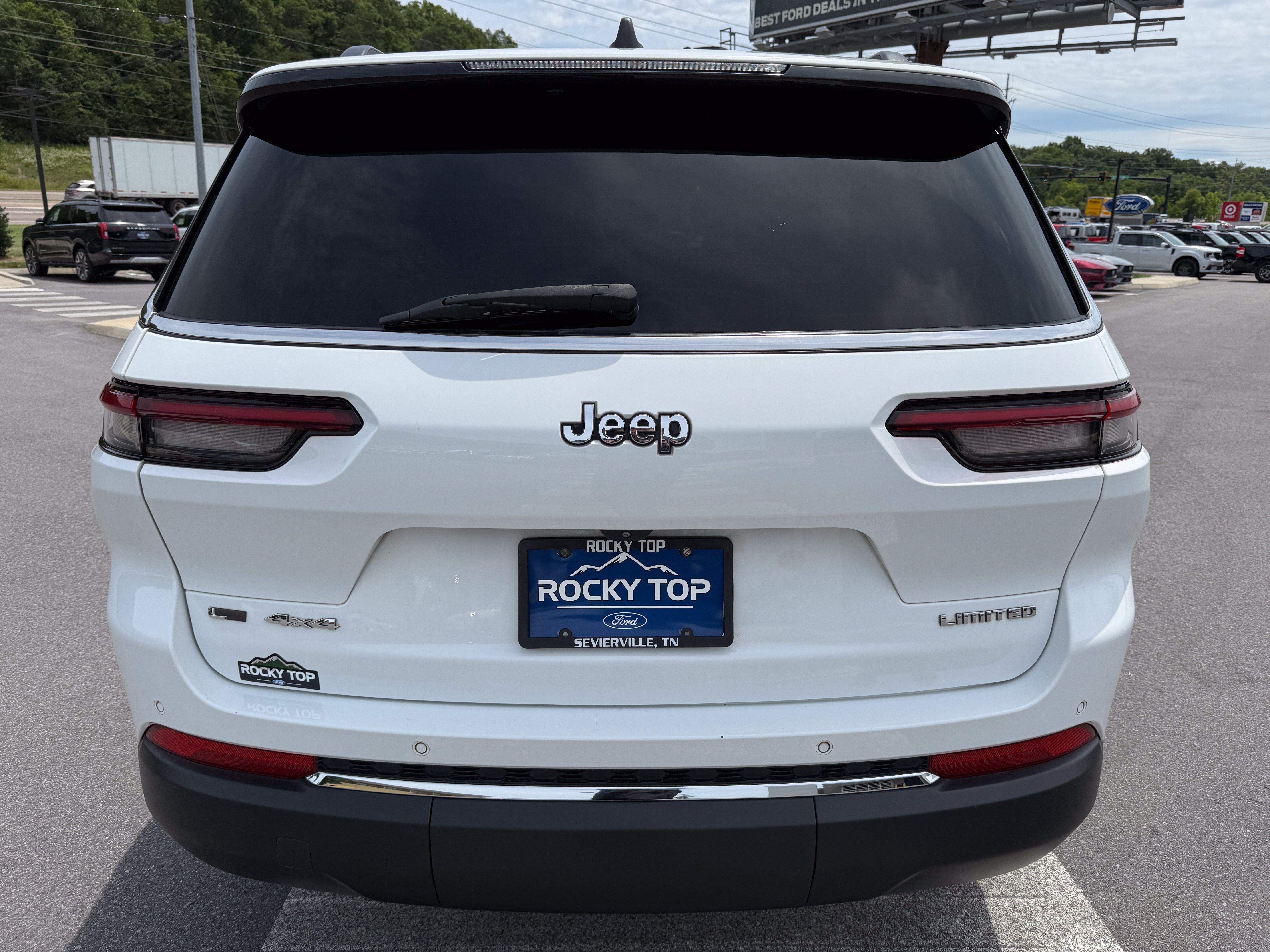 Used 2021 Jeep Grand Cherokee L Limited AWD/4WD image 6