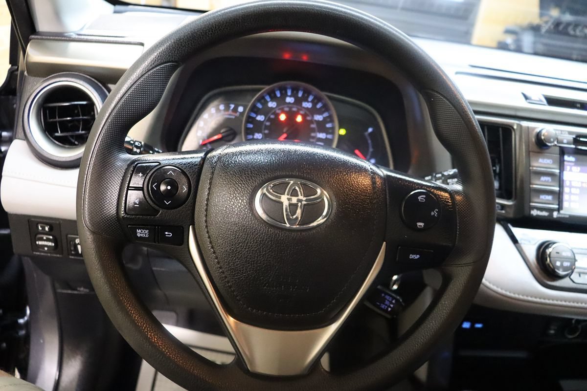 Used 2014 Toyota RAV4 XLE AWD/4WD image 37