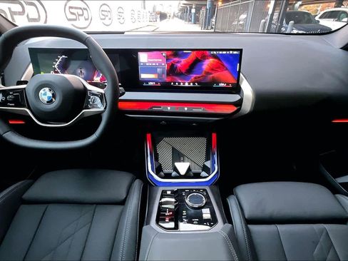 Used 2025 BMW X3 xDrive30i w/ Premium Package image 15