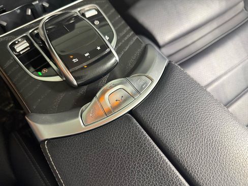 Used 2018 Mercedes-Benz C 300 4MATIC Cabriolet w/ Multimedia Package image 21