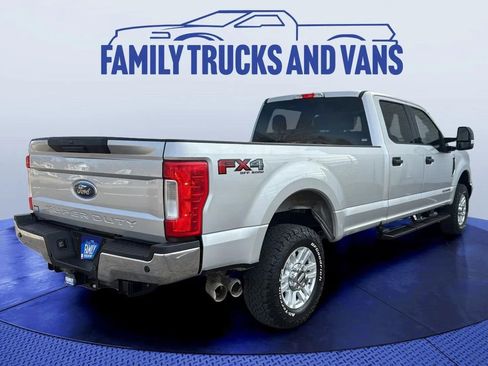 Used 2019 Ford F250 XLT w/ XLT Value Package image 5
