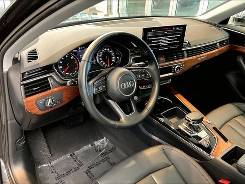 Used 2022 Audi A4 2.0T Premium w/ Convenience Package image 17