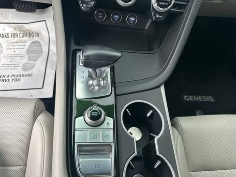 Used 2023 Genesis G70 2.0T RWD image 28