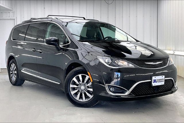 Used 2019 Chrysler Pacifica Touring-L Plus w/ Advanced Safetytec Group FWD image 34