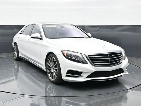 Used 2017 Mercedes-Benz S 550 Sedan image 4