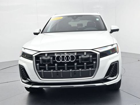 Used 2025 Audi Q7 3.0T Premium Plus AWD/4WD image 3