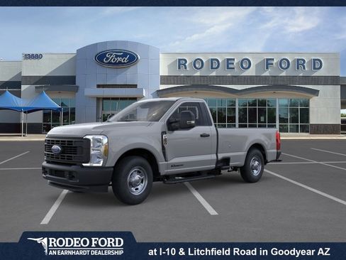Used 2025 Ford F250 XL RWD image 1