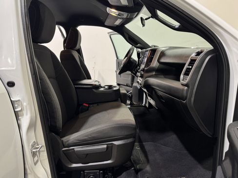 Used 2024 RAM 3500 Tradesman w/ Chrome Appearance Group image 14