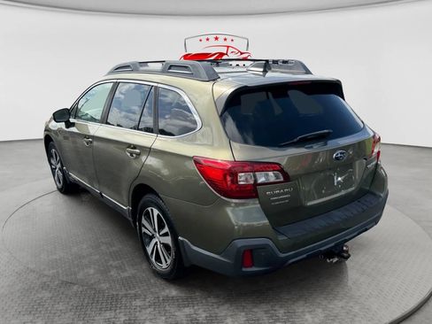 Used 2019 Subaru Outback 2.5i Limited AWD/4WD image 3