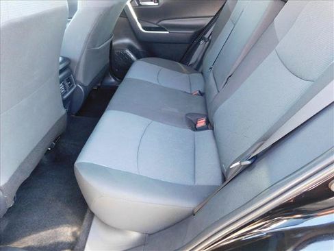 Used 2025 Toyota RAV4 XLE FWD image 25