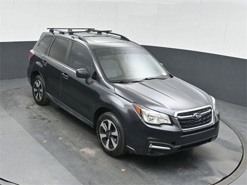 Used 2017 Subaru Forester 2.5i Premium image 37