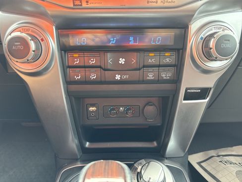 Certified 2018 Toyota 4Runner Limited AWD/4WD image 17