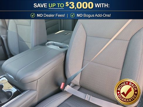Used 2026 Chevrolet Suburban LS RWD image 17