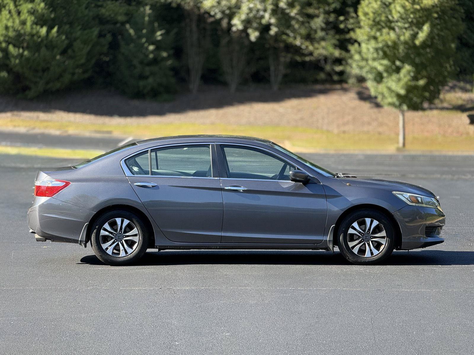 Used 2013 Honda Accord LX image 11
