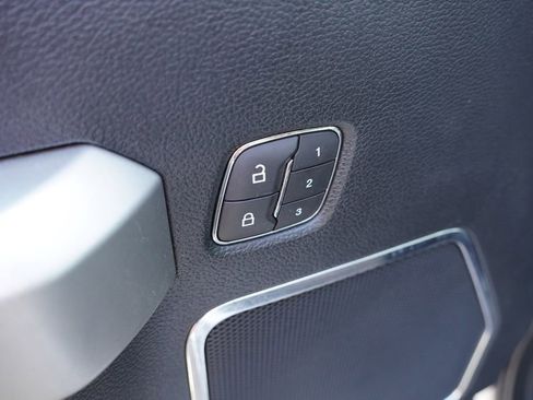 Certified 2019 Ford F350 Lariat w/ Lariat Ultimate Package image 22