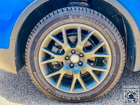 Used 2018 Buick Encore Sport Touring AWD/4WD image 11