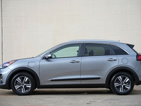 Used 2022 Kia Niro EX Premium FWD image 8