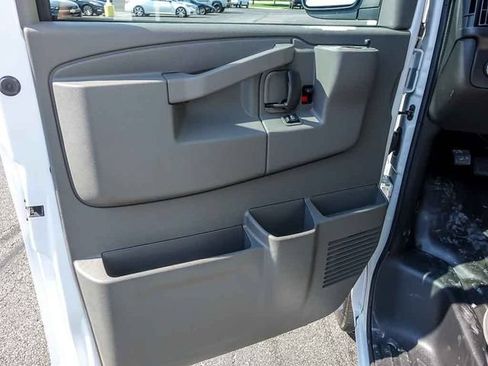 New 2026 Chevrolet Express 2500 w/ Communications Package RWD image 11