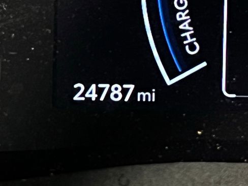 Certified 2025 Toyota Camry SE image 11