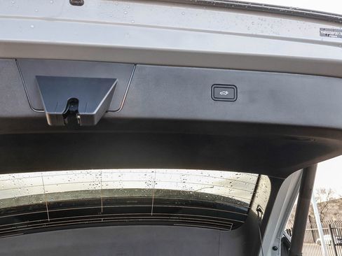 New 2026 Volvo EX30 Plus w/ Climate Package image 25