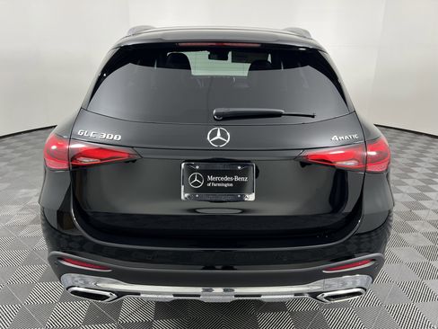 Used 2026 Mercedes-Benz GLC 300 4MATIC image 11