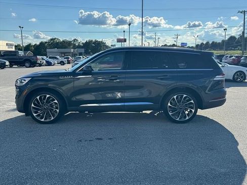 Used 2022 Lincoln Aviator Reserve w/ Equipment Group 201A AWD/4WD image 6